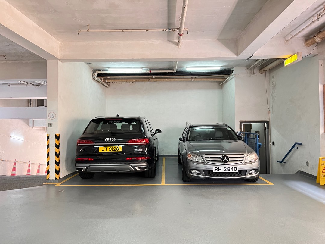 Flat 13F with 1 parking space and Flat 15F with 1 parking space, Wing Fung Terrace, Tai Hang Road, Jardine's Lookout63438667140865112