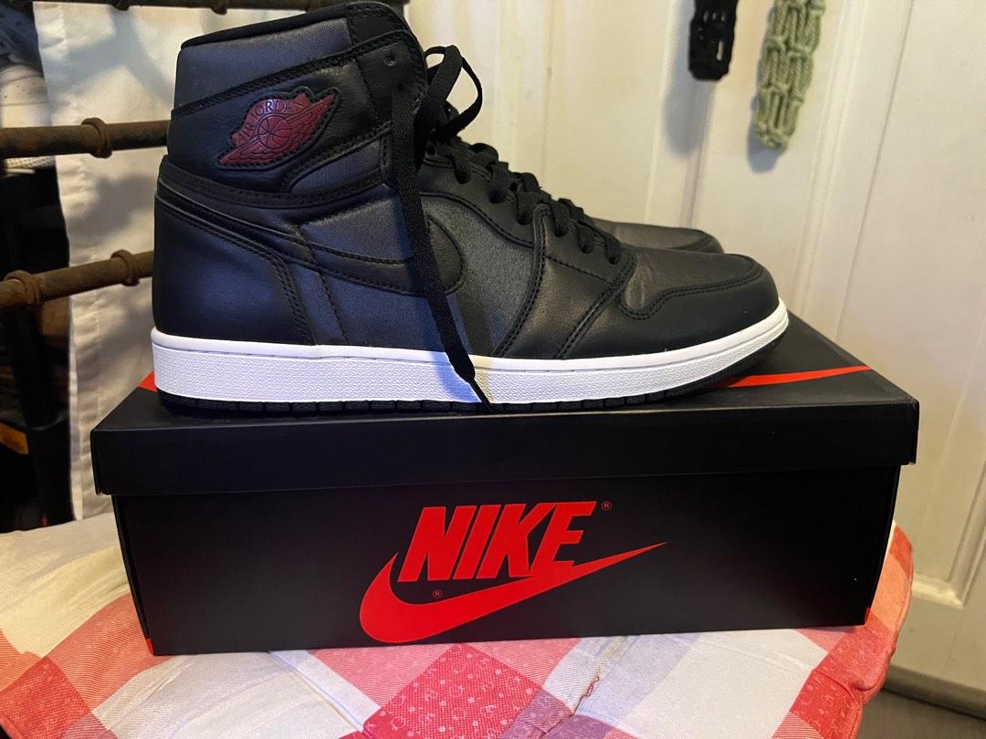 aj1 red white black