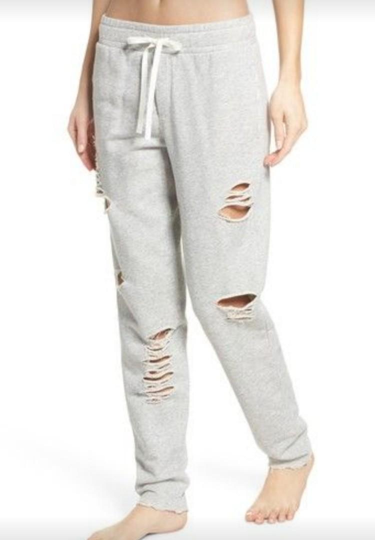 Alo yoga 2025 ripped sweatpants