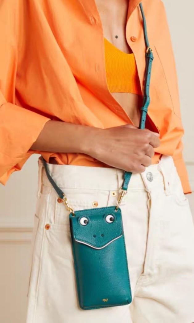 Anya Hindmarch Frog Phone Pouch on strap, 名牌, 手袋及銀包- Carousell