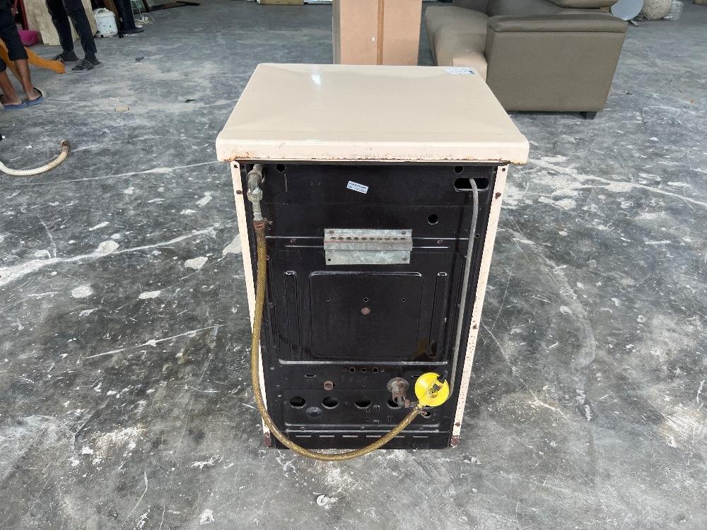 ARISTON Gas Stove Top with Oven / Bahagian Atas Dapur Gas ARISTON