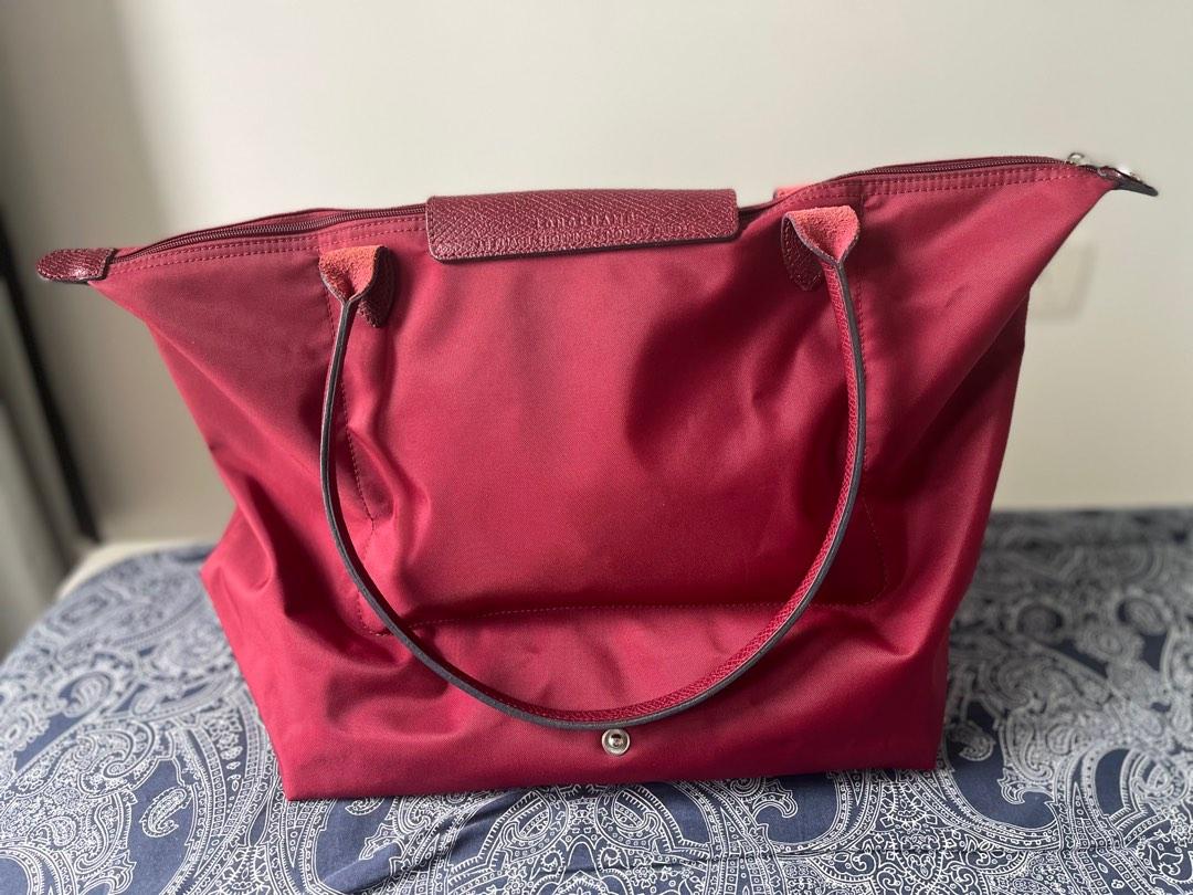 Authentic Longchamp Le Pliage Shoulder Bag Red colour), Women's