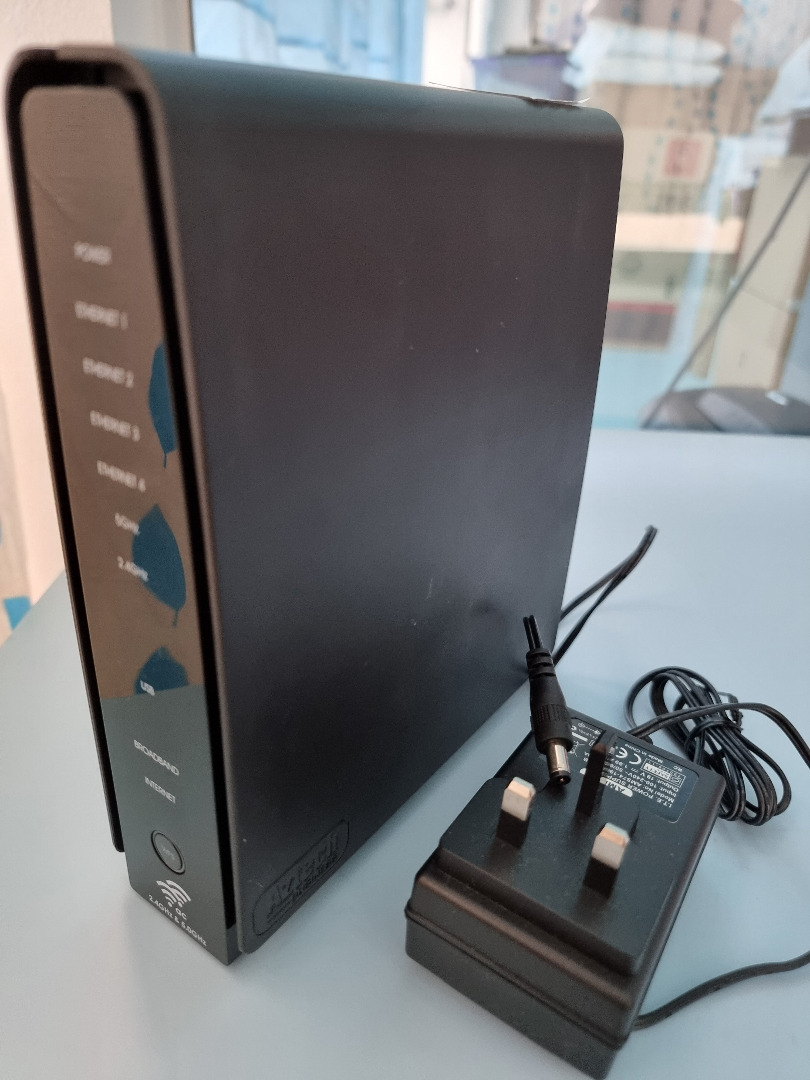 Aztech DSL8900GR(AC) Dualband Business Enterprise Wireless router ...