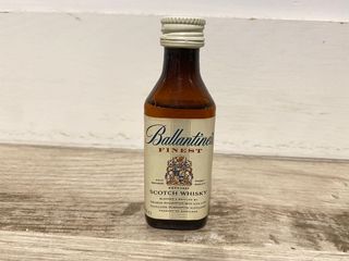 （分類：）位於 。 由 mabel_012 提交（商品編號 1186365044，圖片 1）。簡介： 。