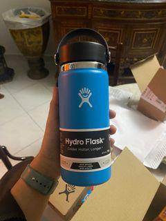 Blue hydro flask 16 oz