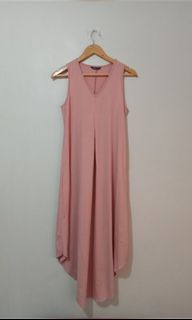 (Category: ) located in . Submitted by her_wardrobeee (Listing ID 1186290766, Image 1). Description: .
