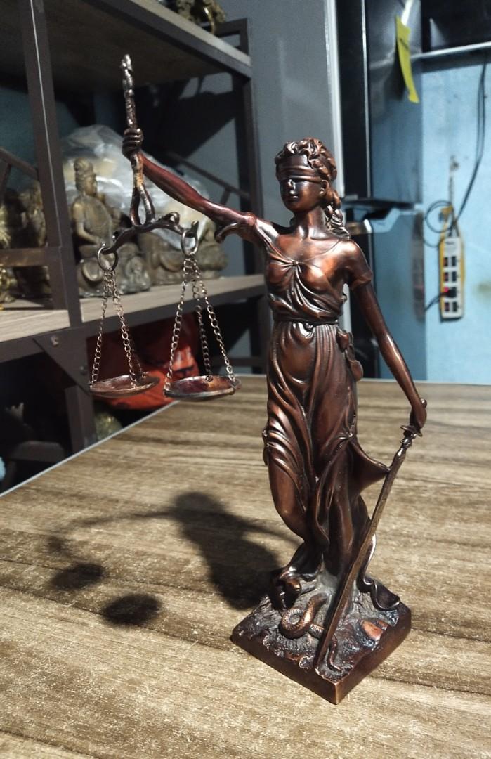 Brass lady justice statue, Hobbies & Toys, Memorabilia & Collectibles