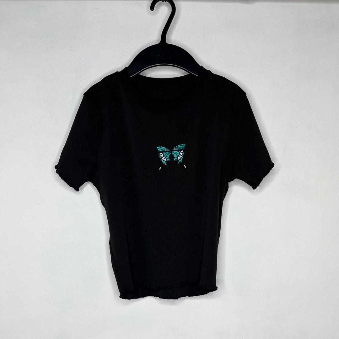 Butterfly Plain Cropped Top With Embroidery (Category: Blouses) located in Quezon City. Submitted by andydeleon (Listing ID 1186398615, Image 1). Description: Butterfly Plain Cropped Top With Embroidery - 110 ✿ used once ✿ fits XS-S frames ☁ L - 17“ ☁ W - 13“ ♥ also available in shopee ♥ kindly send us a message for inquiries ♥ measurements indicated are taken with the item laid flat ♥ please allow 0.5 to 1 inch size error due to manual measureme