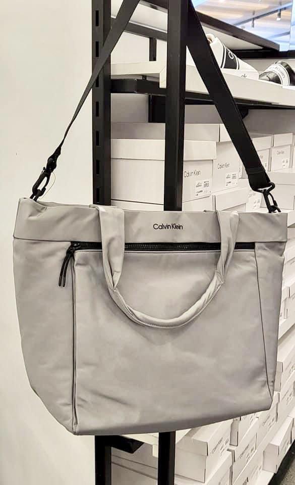 Calvin Klein Nylon Tote, Women's Fashion, Bags & Wallets, Tote Bags on  Carousell