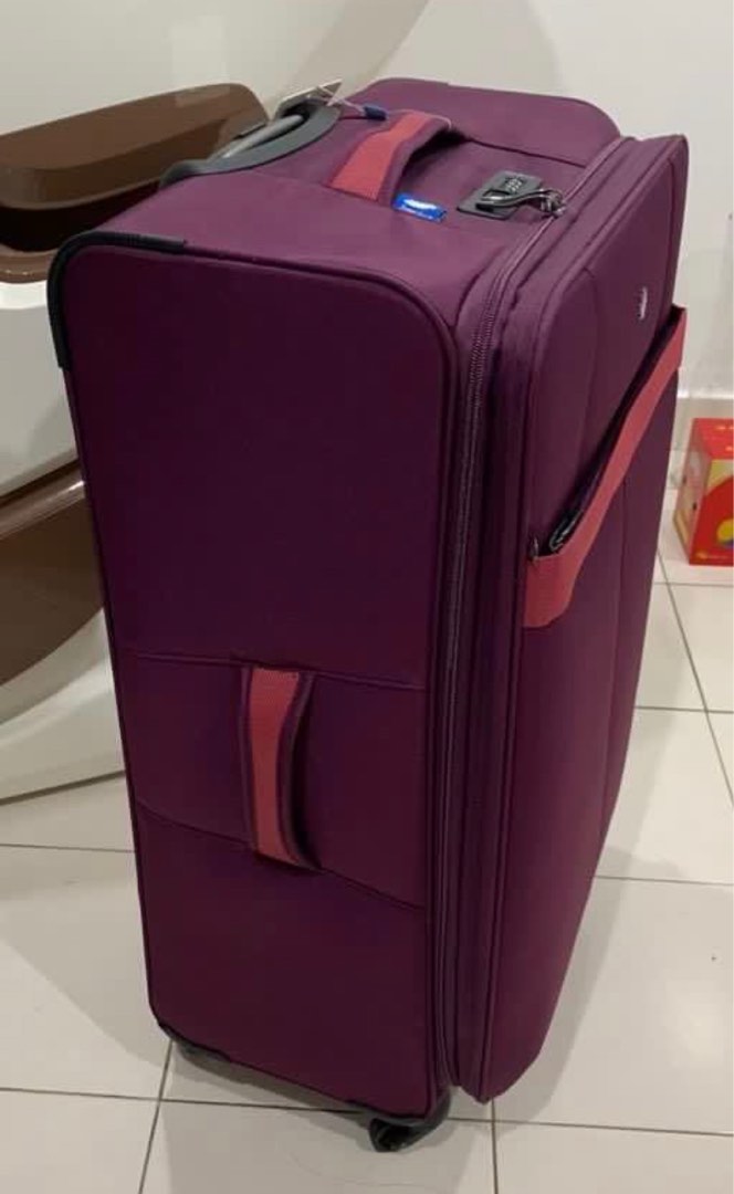 Cosas United Luggage brand new