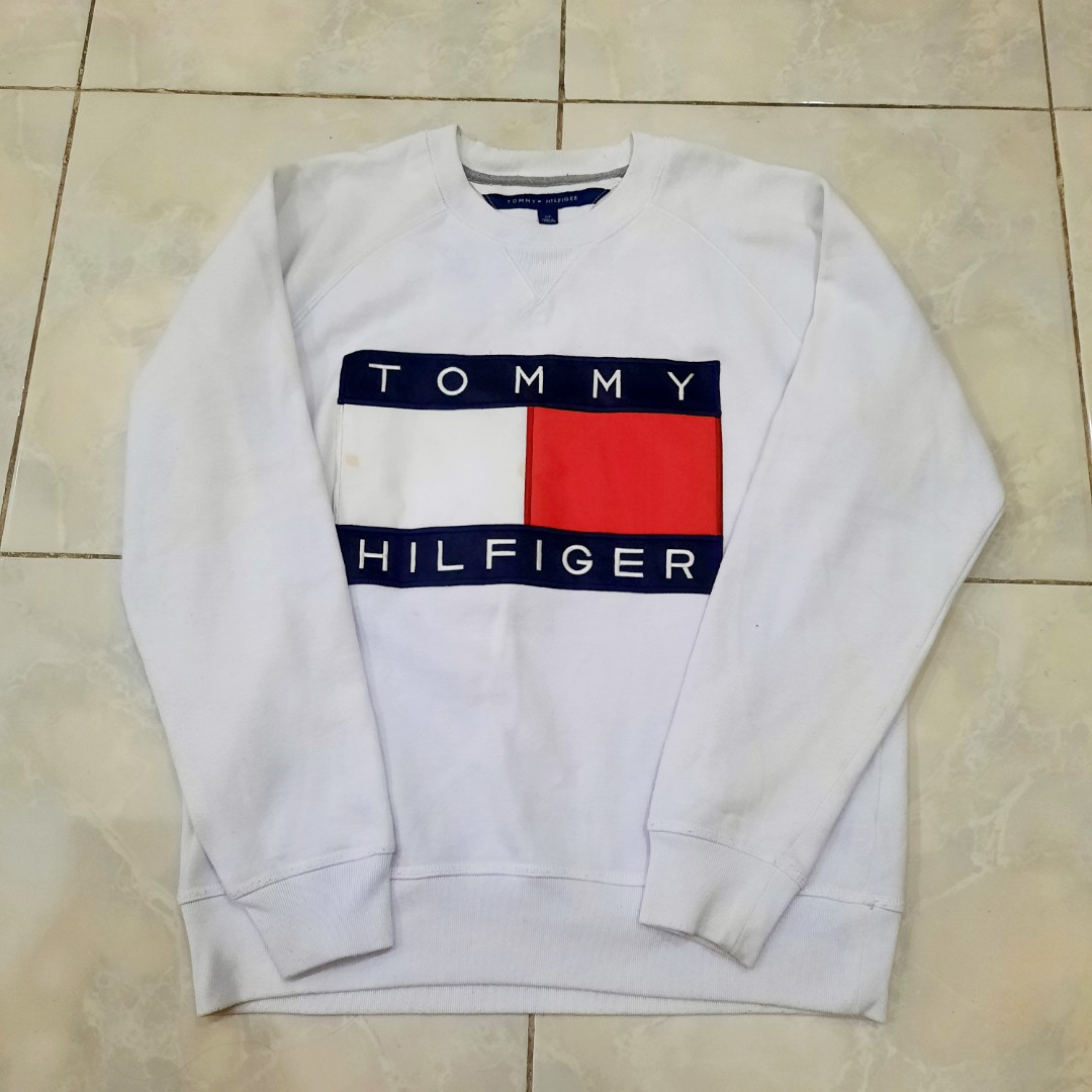 BAJU TOMMY HILFIGER BIG LOGO Fesyen Pria Pakaian Atasan di