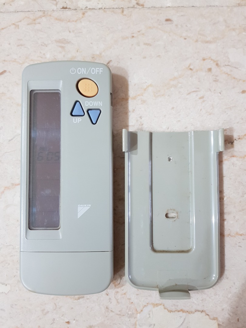 Daikin Aircon Remote ARC417A1 (Genuine Daikin Original Set), TV & Home Appliances, Air