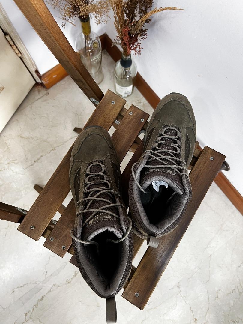 Decathlon cheap jungle boots