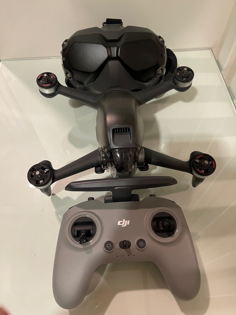 DJI FPV COMPLETE COMBO SET, Photography, Drones on Carousell