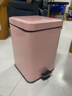 Dustbin