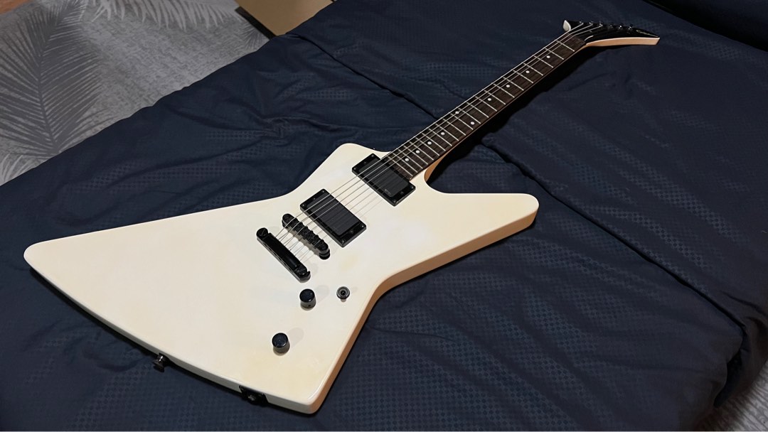 Epiphone 1984 explorer deals discontinued