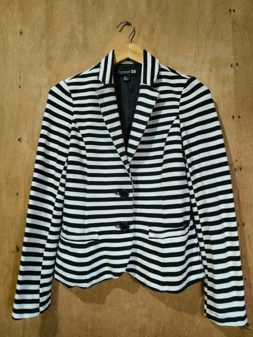 F21 Black and white stripes blazer, Women's Fashion, Coats, Jackets and