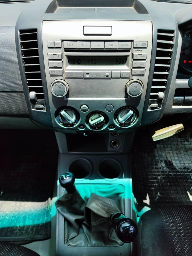FORD RANGER DBL WLT 2.5MT 2010TH, Cars, Cars for Sale on Carousell