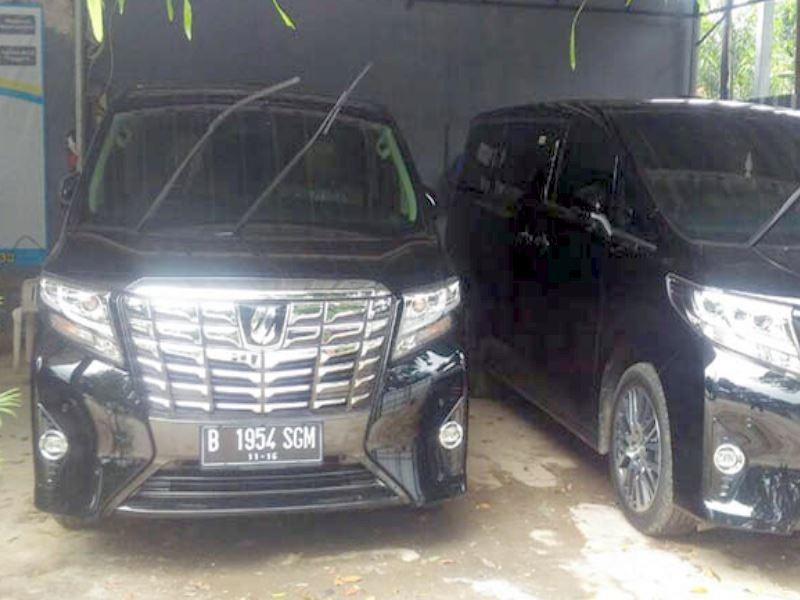 Gendis Rent Car harian bulanan sewa lepas kunci jakarta atau supir