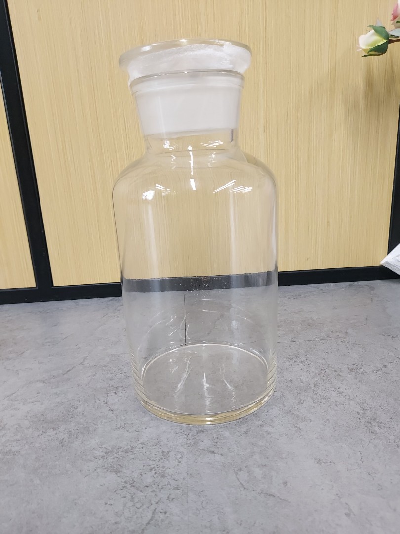 Glass container / vase, Furniture & Home Living, Home Decor, Vases