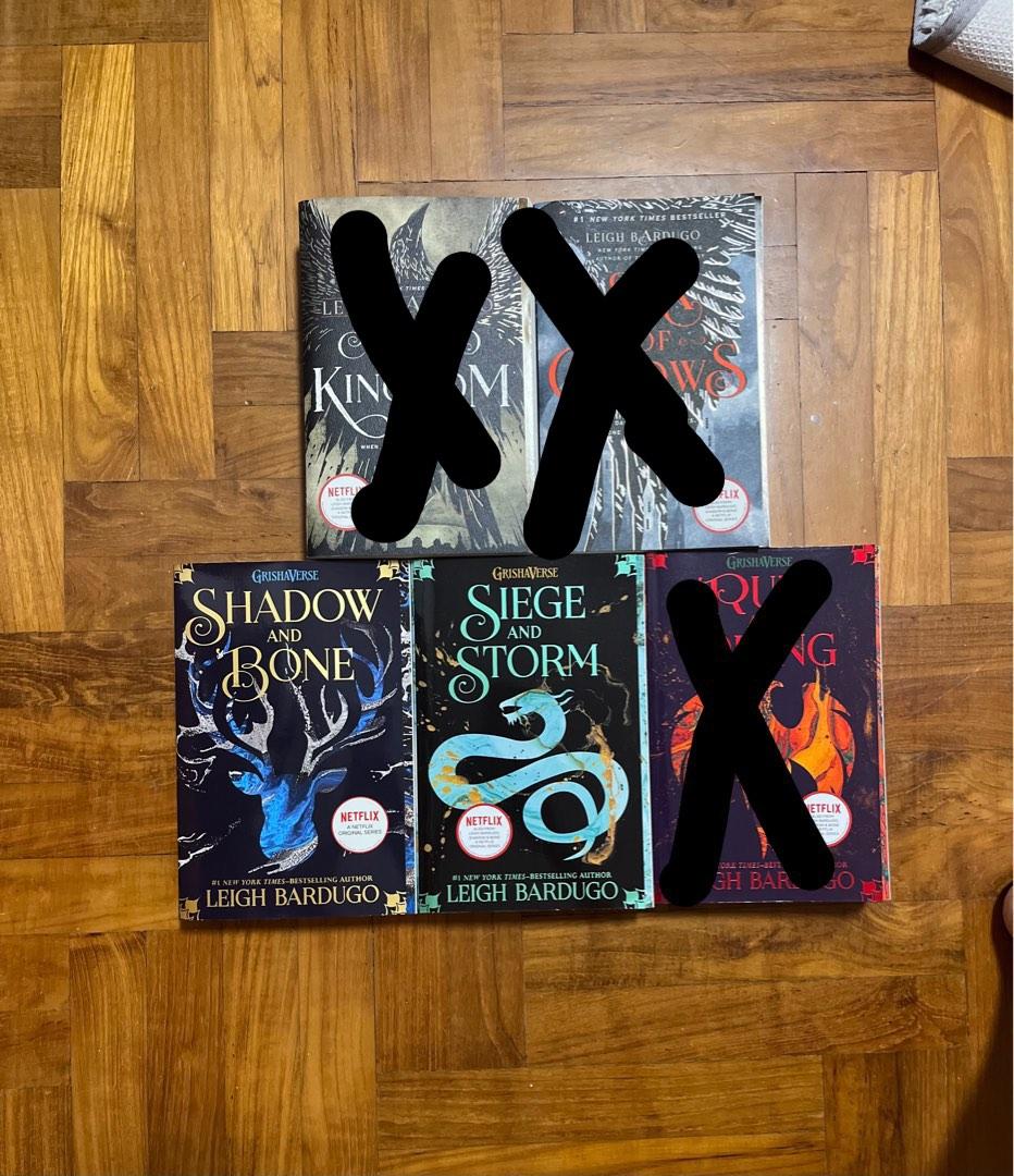 grishaverse trilogy paperback by leigh bardugo (shadow and bone, siege