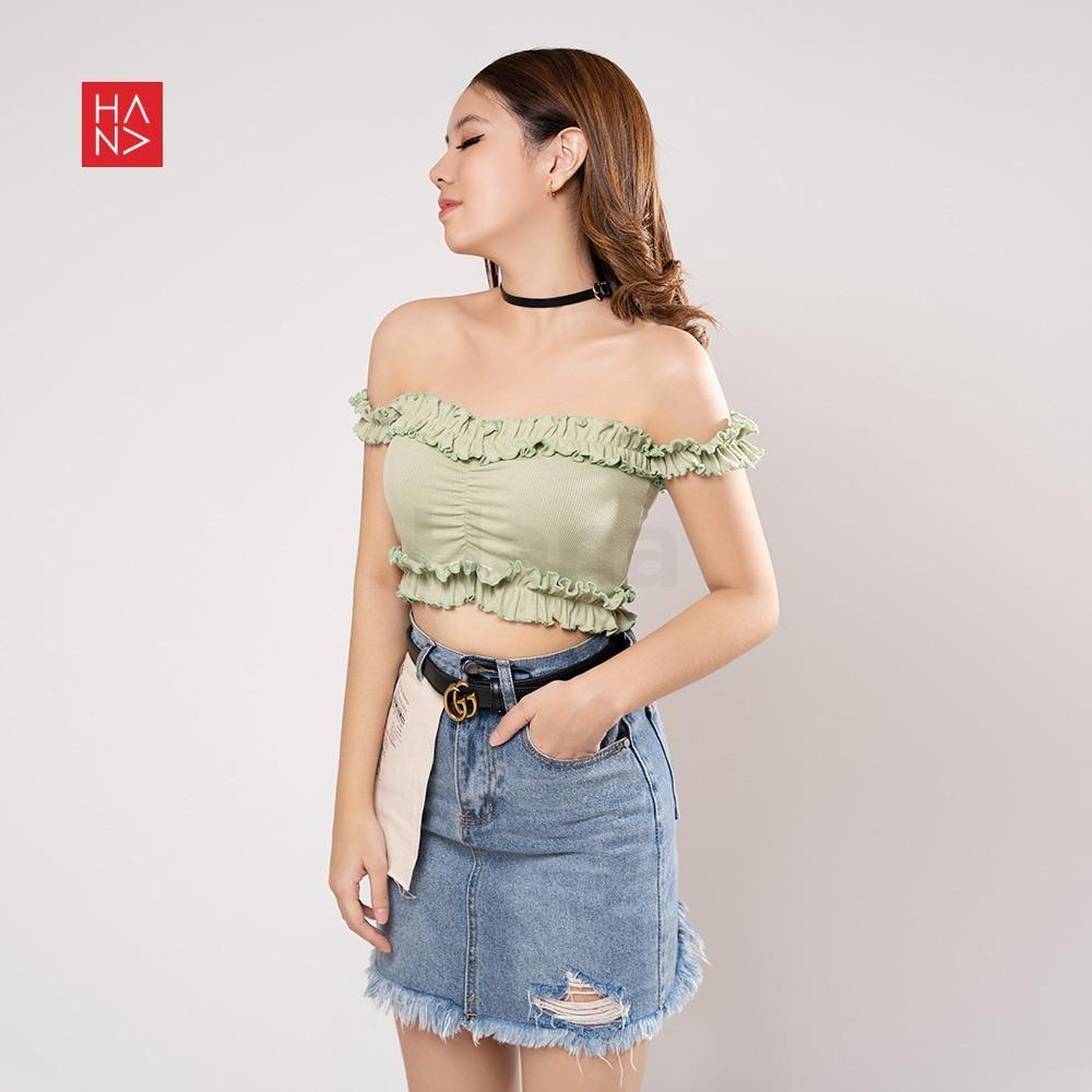 HanaFashion - Reta Ruffle Crop Top Off Shoulder Sabrina - TT215, Fesyen  Wanita, Pakaian Wanita, Atasan di Carousell