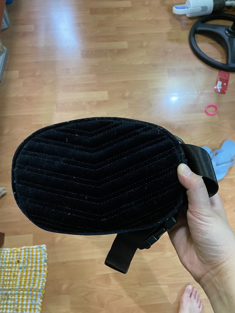 H&m belt bag, Women's Fashion, Bags & Wallets, Crossbody Bags on Carousell