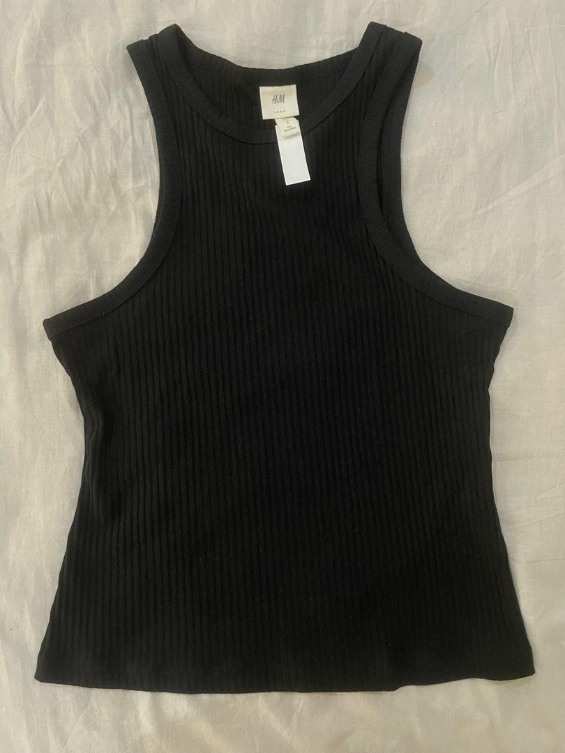 H&M black tank top small (Category: Sleeveless) located in Quezon City. Submitted by jujuloco (Listing ID 1186353271, Image 1). Description: New H&M black tank top Size small Rfs: I wear medium Mop: gcash or bpi only Buyer covers shipping Pls message and offer only if serious buyer. Transact in 24 hours. Thank you :) .