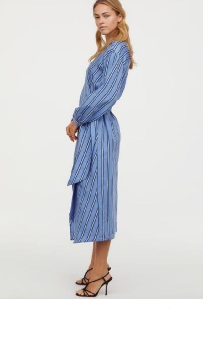 H&m blue striped wrap dress discount