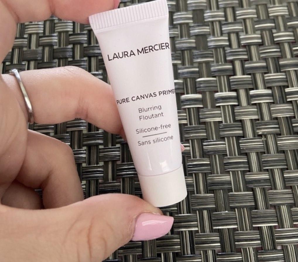 Laura Mercier pure canvas primer (Category: Makeup) located in Manila. Submitted by urbantrendsetter (Listing ID 1186394971, Image 2). Description: 3pcs available Laura Mercier pure canvas primer blurring. Brand new and never used! .