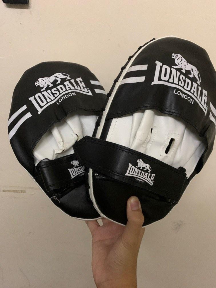 Lonsdale boxing mitts, Sports Equipment, Other Sports Equipment and Supplies on Carousell