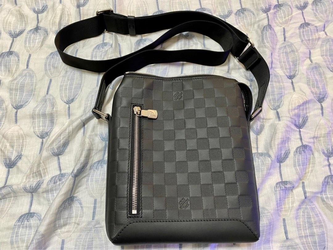 Louis Vuitton Discovery Unisex Leather Logo Messenger & Shoulder Bags  (N42418)