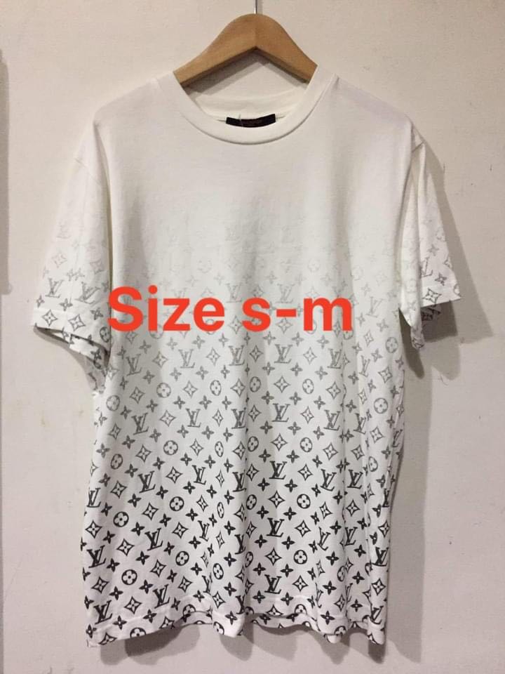 Louis Vuitton White Monogram T-Shirt NWT  Monogram t shirts, Louis  vuitton, Vuitton