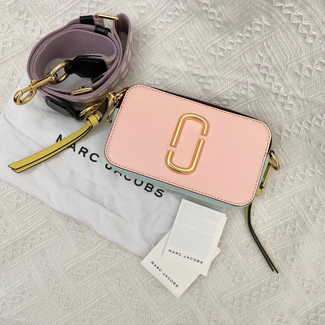 How to spot a FAKE Marc Jacobs Bag, Women's Fashion, Bags & Wallets,  Cross-body Bags on Carousell