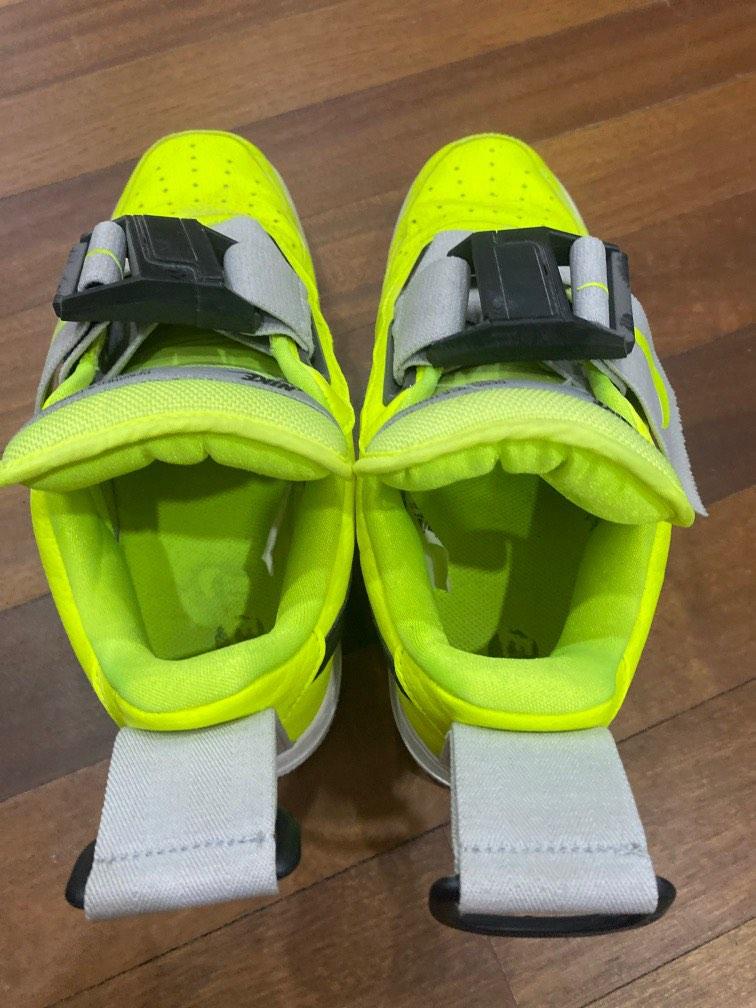 Nike Air Force 1 Low Utility Volt