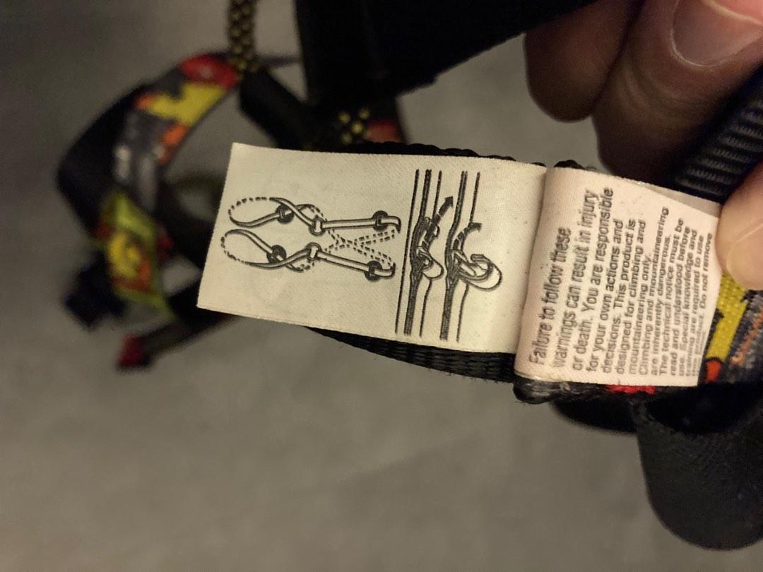 PETZL SIMBA Kids Climbing Harness, Sports Equipment, Hiking & Camping on Carousell