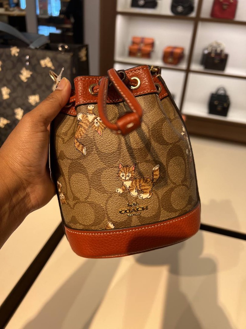 Coach mini hotsell bucket bag