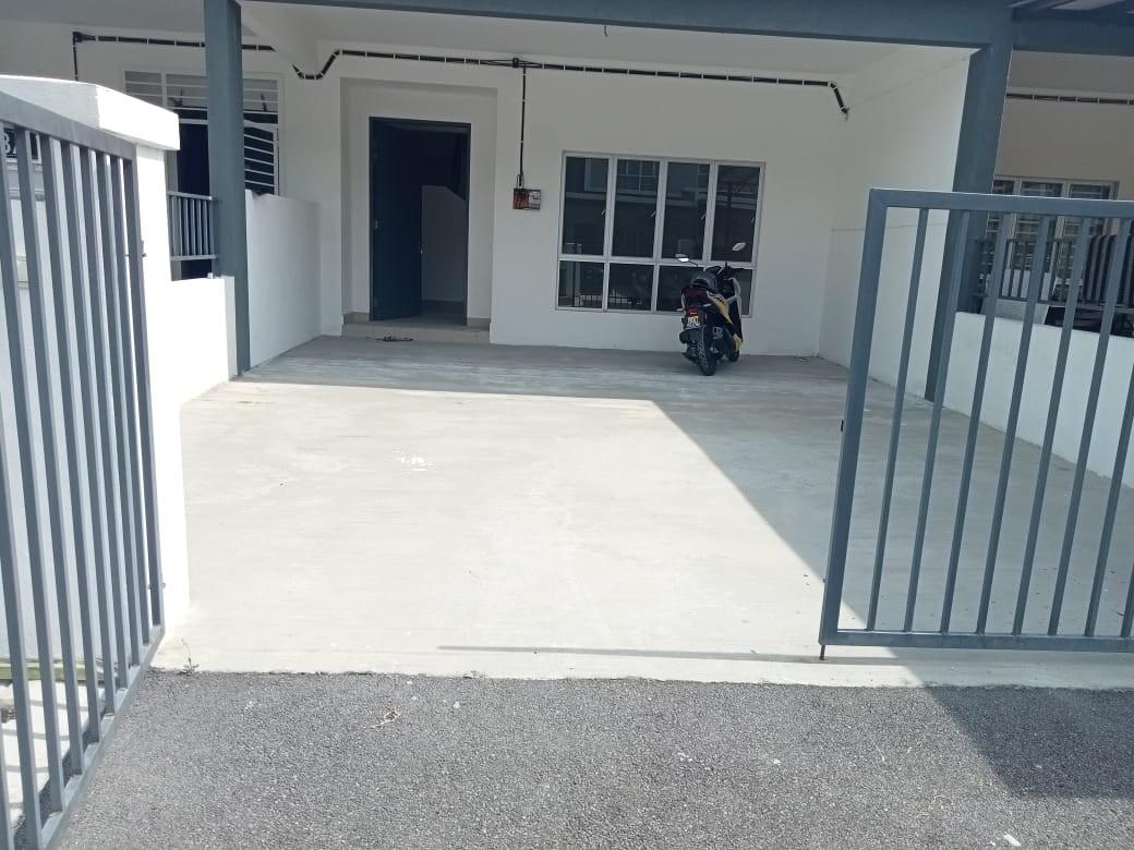 Rawang 2storey terraced house for rent, Property, Rentals on Carousell