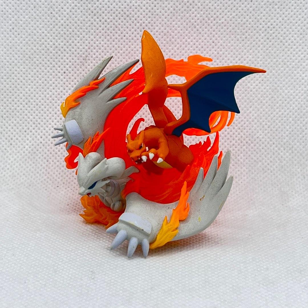 Pokémon TCG: Reshiram & Charizard-GX Figure Collection