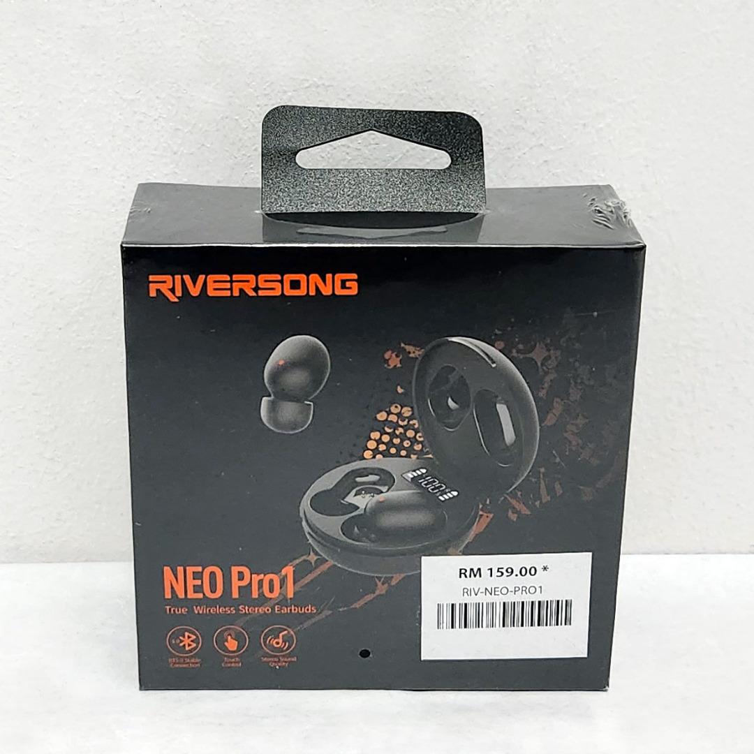 Riversong earphones top