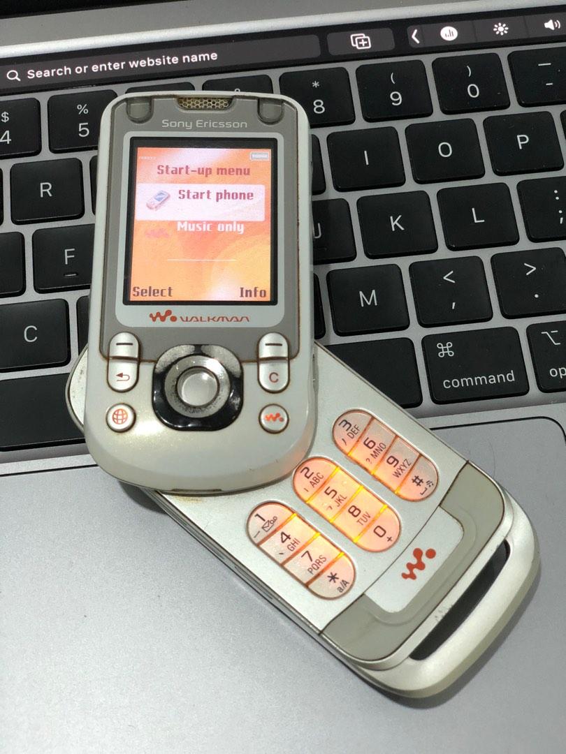 Sony Ericsson W550i White ,Walkman series, Mobile Phones & Gadgets