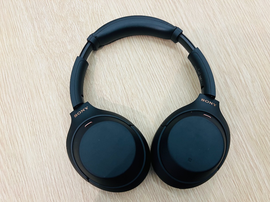 Sony XM4 Black (Warranty till March2025), Audio, Headphones & Headsets