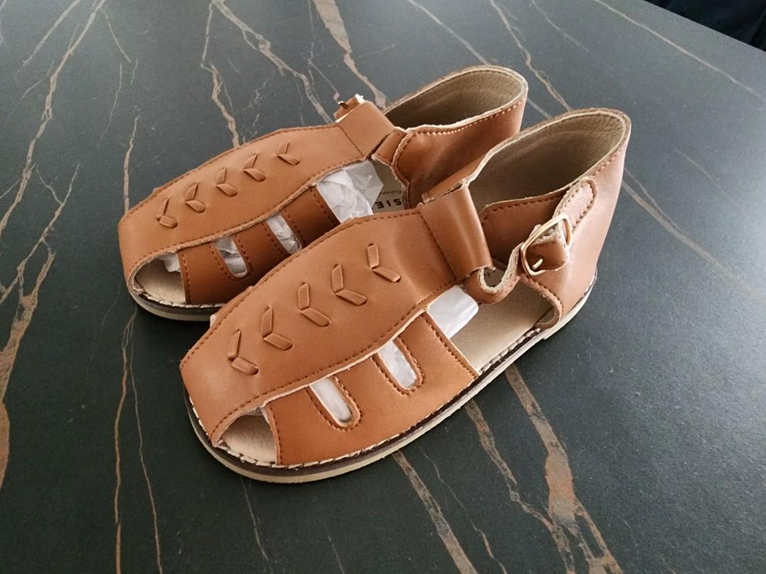 Children's cheap leather sandals