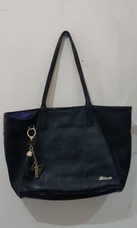 (Kategori: ) berada di . Dikirim oleh JanesStore (ID iklan 1186377159, Gambar 1). Deskripsi: .
