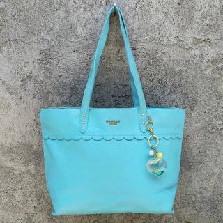 (Kategori: ) berada di . Dikirim oleh ellys0683 (ID iklan 1186339155, Gambar 1). Deskripsi: .