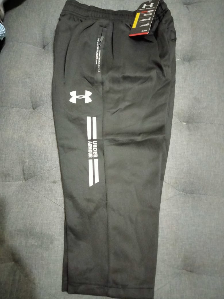Under armour deals three quarter pants
