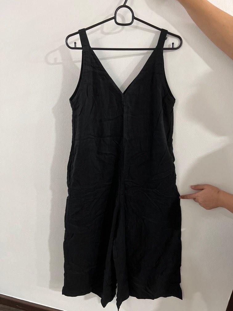 Uniqlo Black Jumpsuit, Women's Fashion, Dresses & Sets, Jumpsuits on