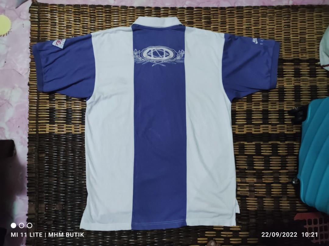 nike supreme court polo