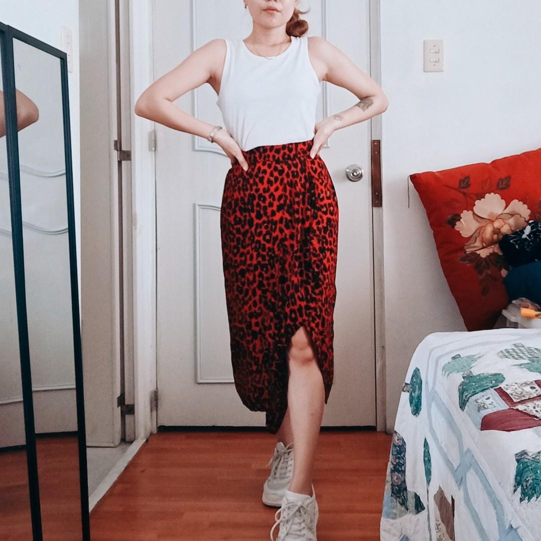 Red leopard best sale skirt zara