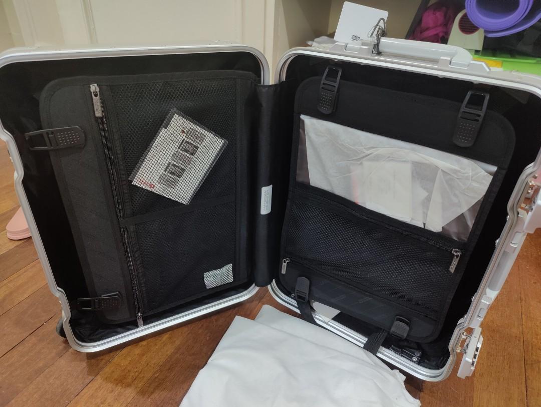 American Tourister Aluminum 55cm LP posted, Hobbies & Toys, Travel